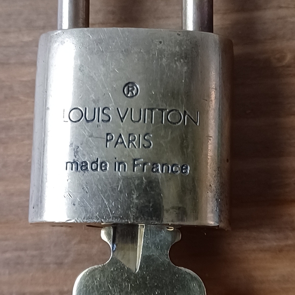 Louis Vuitton #314,LV Lock and Key #314 - Picture 3 of 8